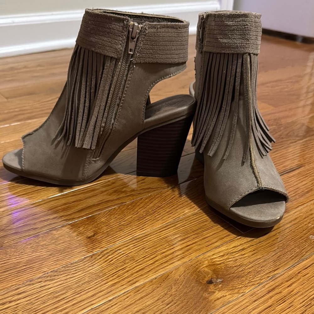 Fringed Tan Women's Ankle Boots